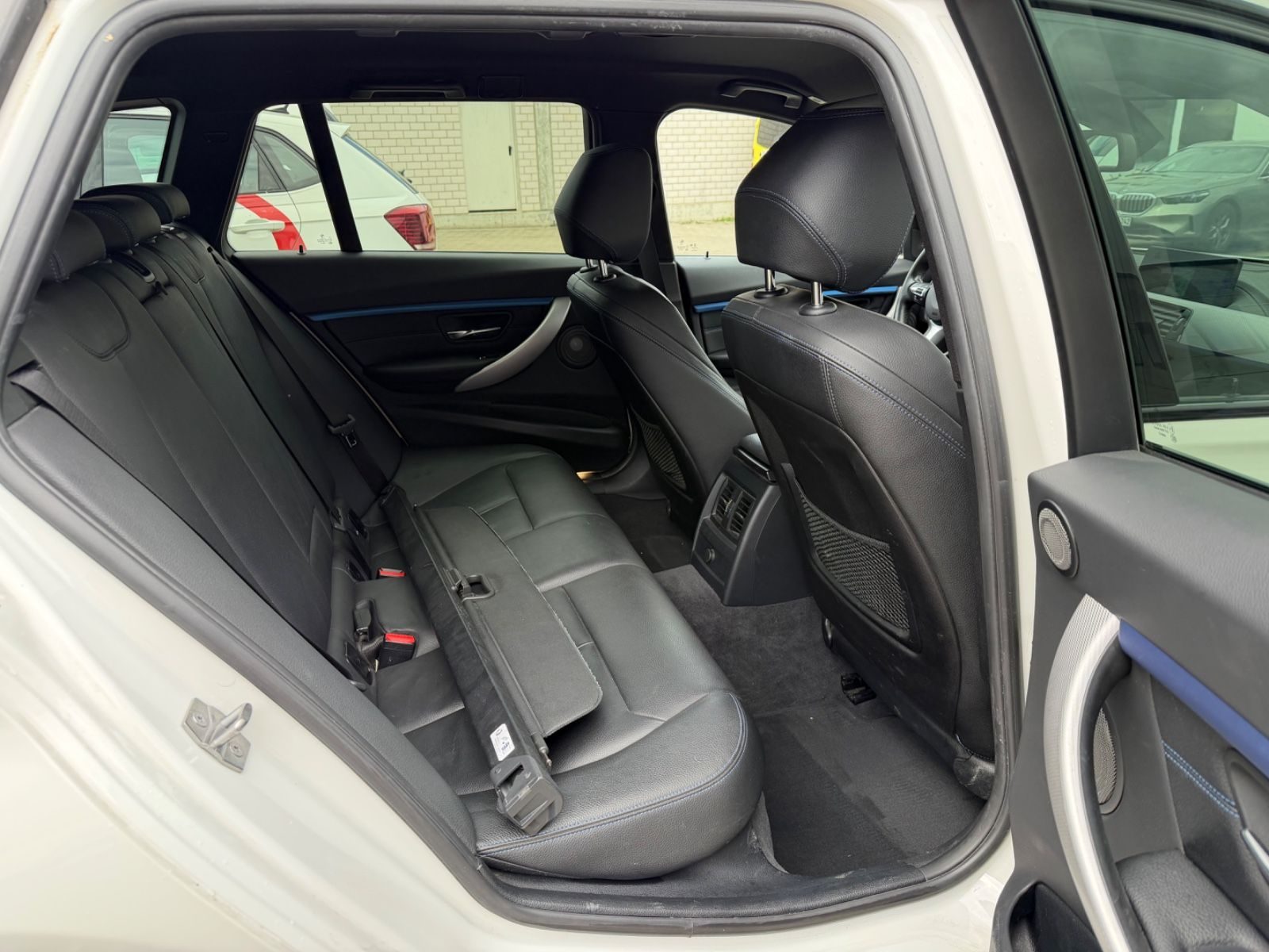 BMW 320 – Foto 18